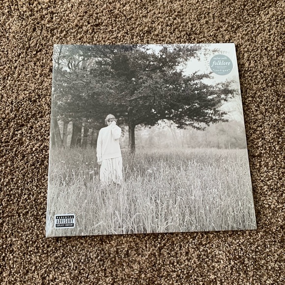 NEW Taylor Swift Folklore Vinyl - Picture 2 of 5